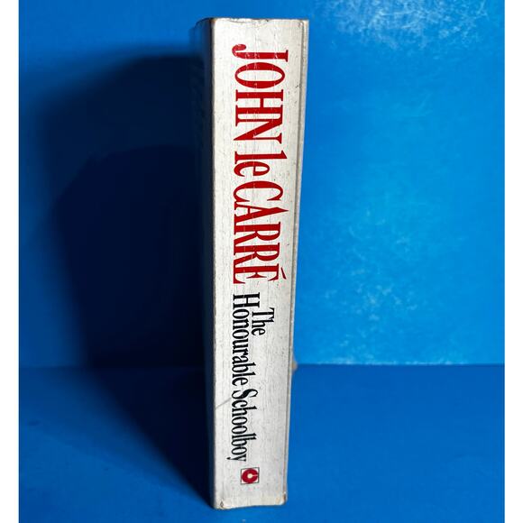 John le Carré – The Honourable Schoolboy 1989 Coronet Edition, Second Impression - Picture 3 of 8